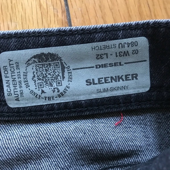 Men’s Diesel Sleekner Jeans - Picture 3 of 7